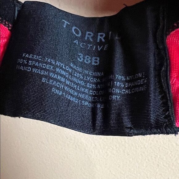 Torrid Active Women’s Size 38B Lightly Padded Racerback Sports Bra NWOT - Picture 3 of 5